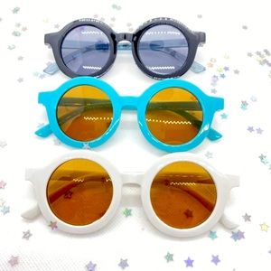 Toddler sunglasses. Unisex. Set of 3.